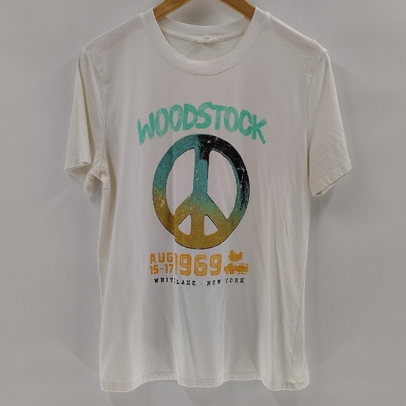 Maurices Woodstock Tee Size Medium White With Peace Sign Graphic - Picture 1 of 7